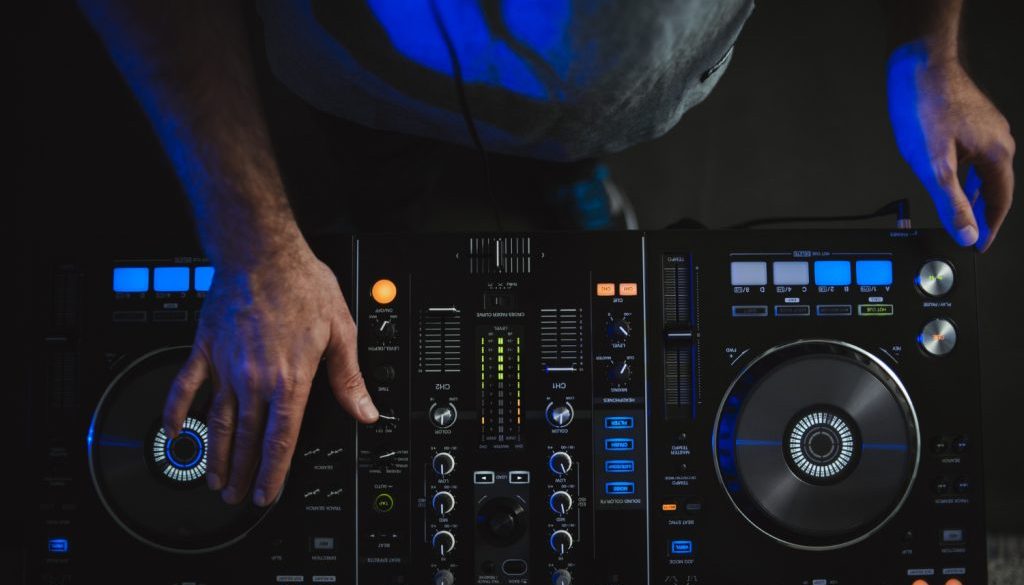 Dj Mixing with a controller