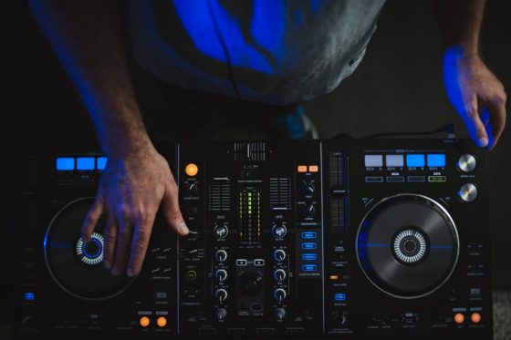 Dj Mixing with a controller